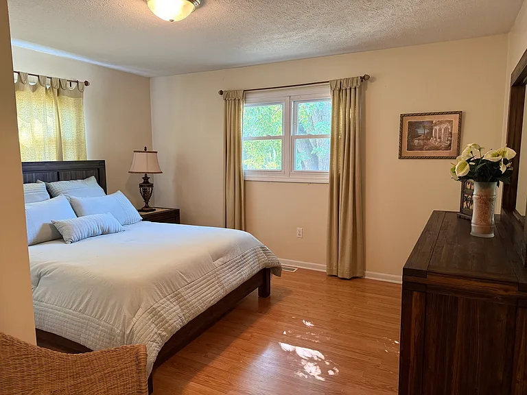 E Ida Ct — Photo 7
