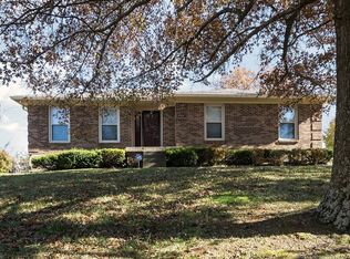 4332 Country View Dr, Floyds Knobs, IN 47119