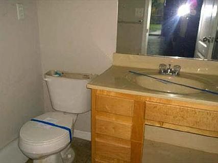 3rd image of 2415 Hickorywood Ct
