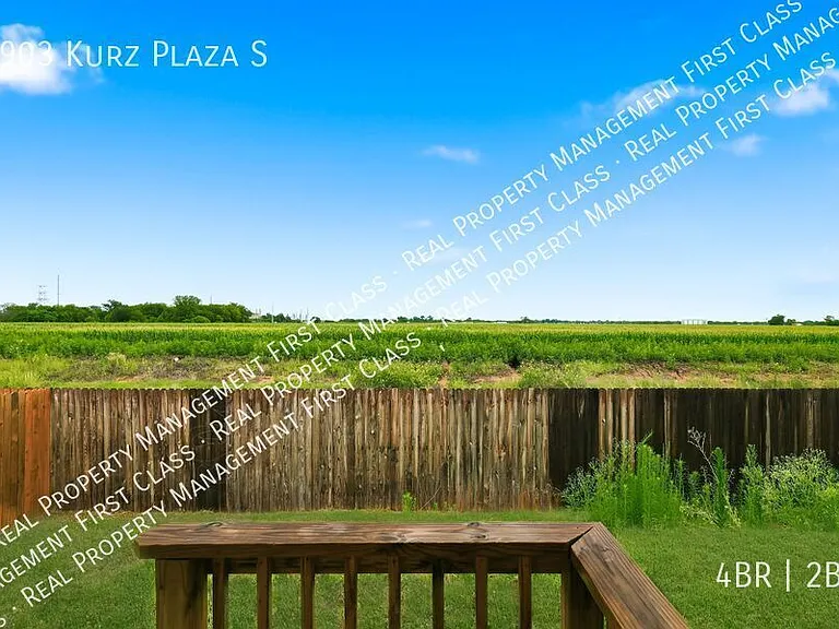3903 Kurz Plz — Photo 28