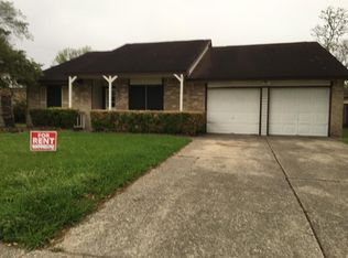 16755 Manowar Ln, Friendswood, TX 77546