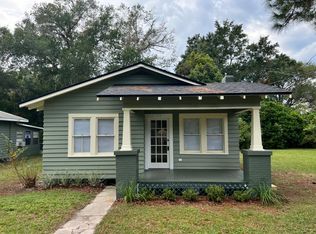 105 N Orange Ave, Umatilla, FL