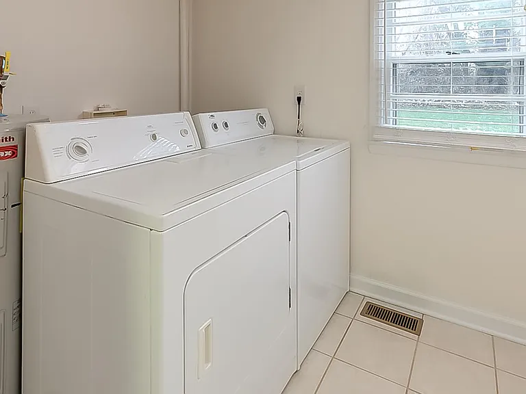 396 Chilesburg Rd — Photo 25