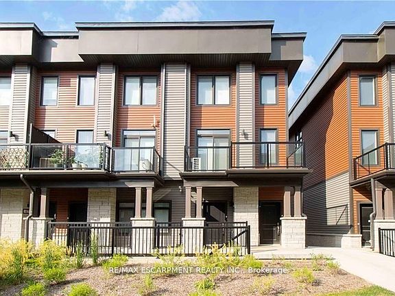 3rd image of 2 Willow St #44