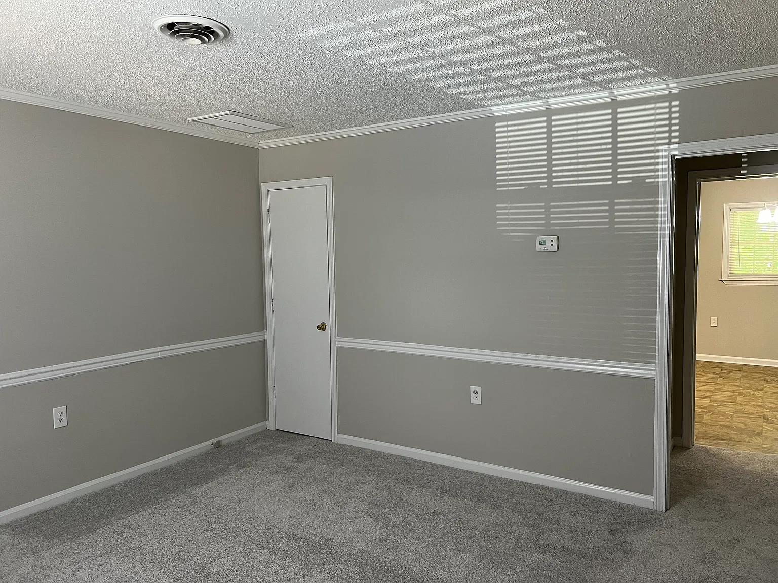 2 bed, 1.5 bath, 1100 sqft, $875 — Photo 3