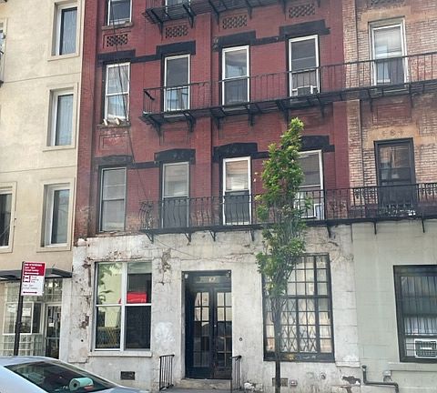 4th image of 316 E 62nd St #3ER