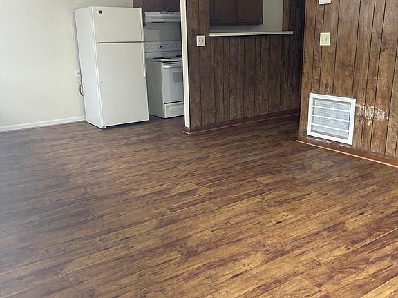 4th image of 622 W Wainman Ave #E