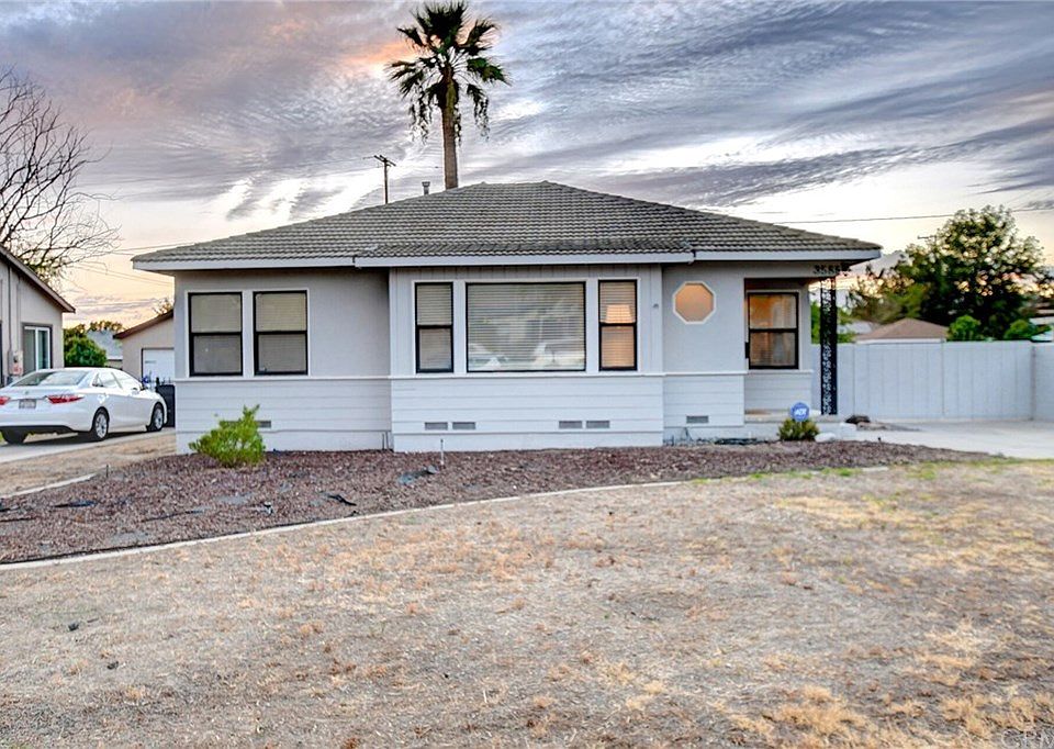 1st image of 3588 Leroy St