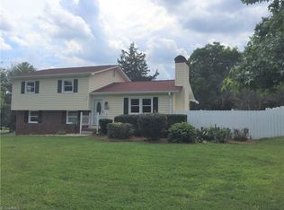 8432 Stanwix Dr, Tobaccoville, NC 27050