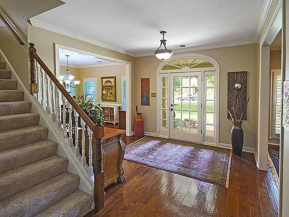 2nd image of 8508 Deerfield Ln