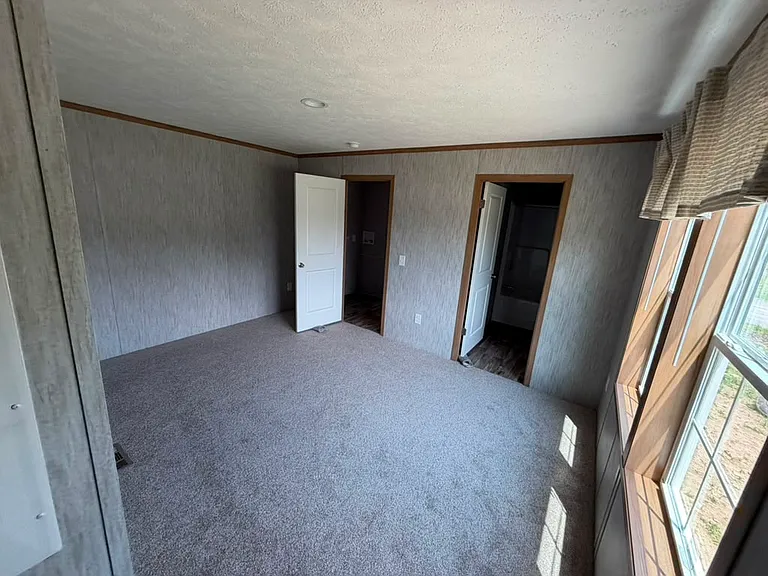 285 Brian Ln — Photo 10