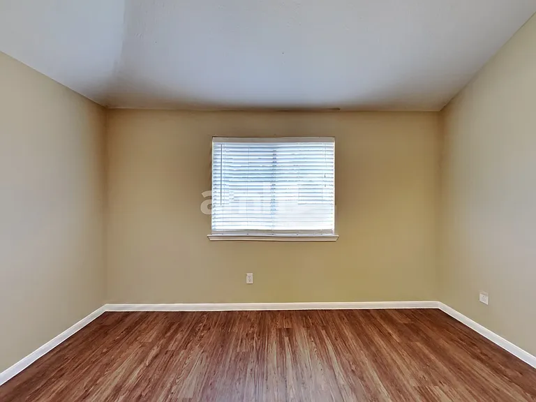 9812 Fair Brook Way — Photo 8