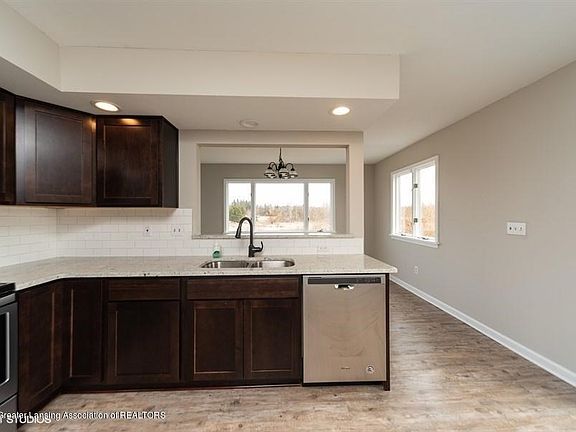 08_8512STATERD_2008_LowRes