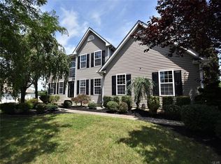 1345 Mohawk Ln, Easton, PA 18040