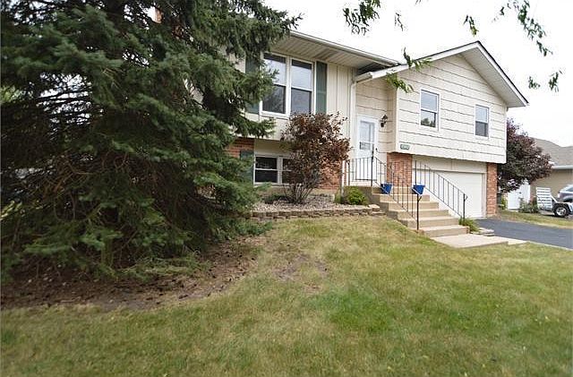 1st image of 7342 W Woodlawn Dr