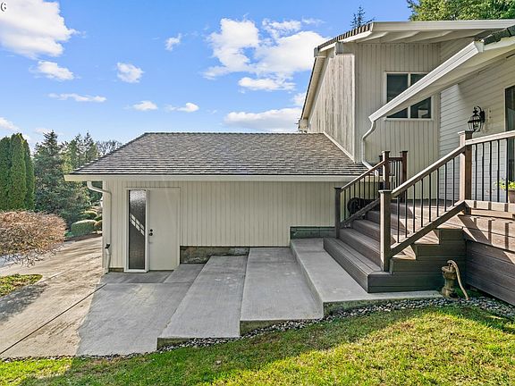 3rd image of 11255 SW Viewmount Ct