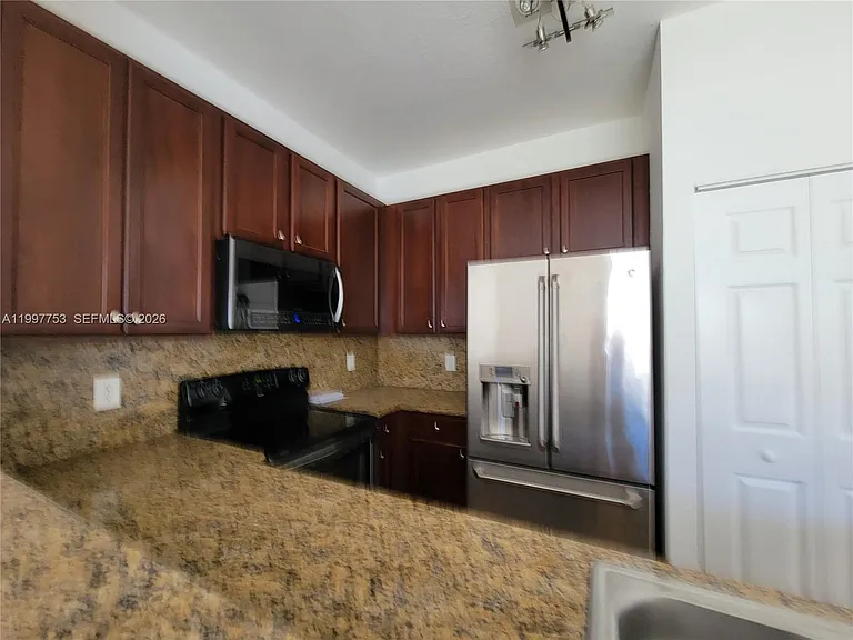 8938 SW 19th St #904 — Photo 5