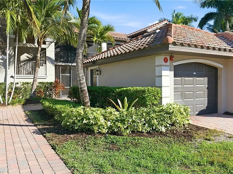 9844 Venezia Cir #714 — Photo 3