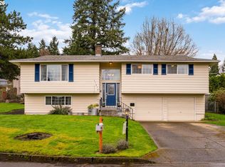 17670 SE Emerald Dr, Milwaukie, OR