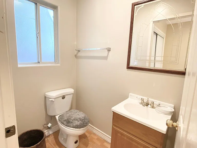 5960 Topeka Dr — Photo 30