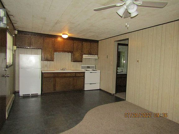 4th image of 1202 1/2 NW Lake Ave APT 2
