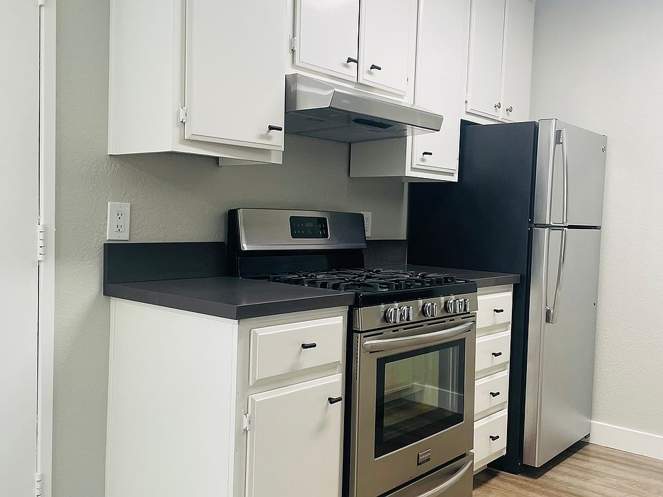1st image of 2209 Judson St #11B