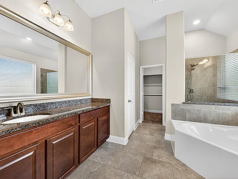 19202 Presa Canyon Dr — Photo 23