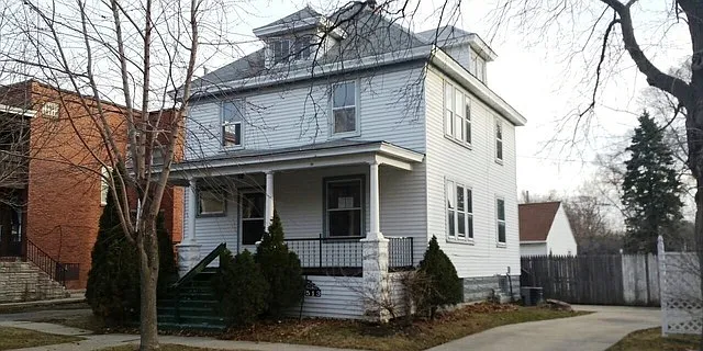 513 Napoleon St photo 1
