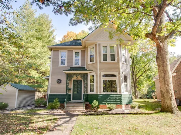 412 W 4th St, Edwardsville, IL 62025