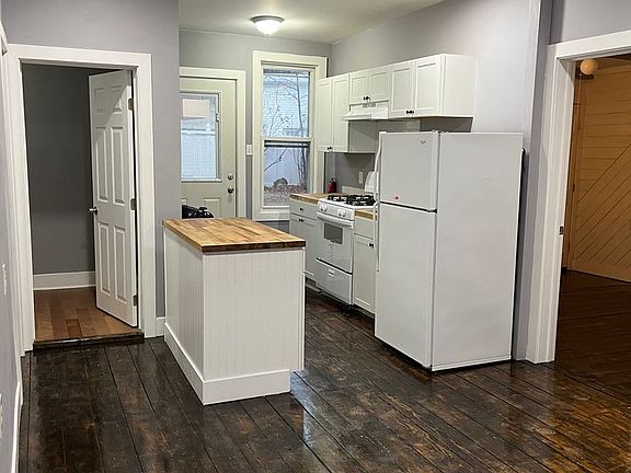 4th image of 530 Delaware Ave #1