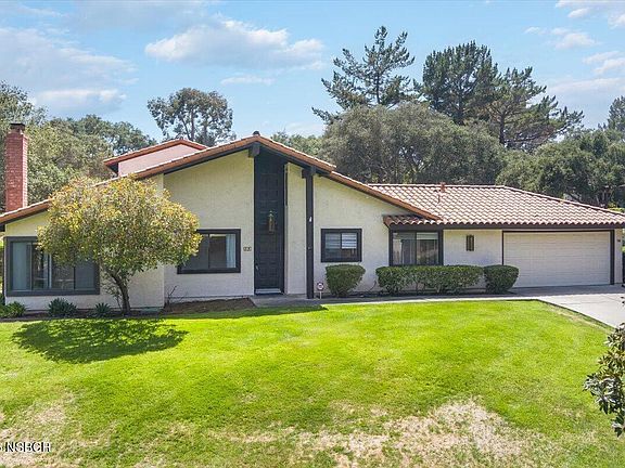 2nd image of 18 Stanford Cir