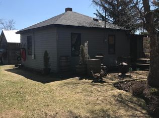 406 2nd St NW, Belfield, ND 58622