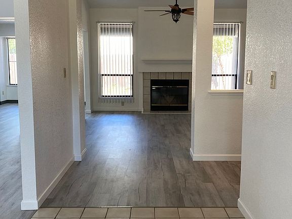 5th image of 560 Countryside Dr