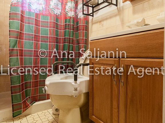 5th image of 2112 48th St #1