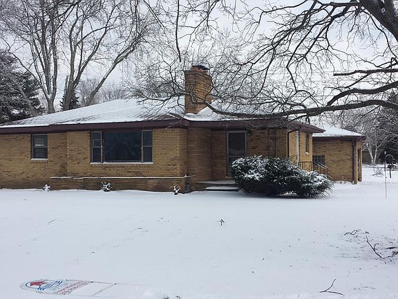 2nd image of 1819 Broadway Ave
