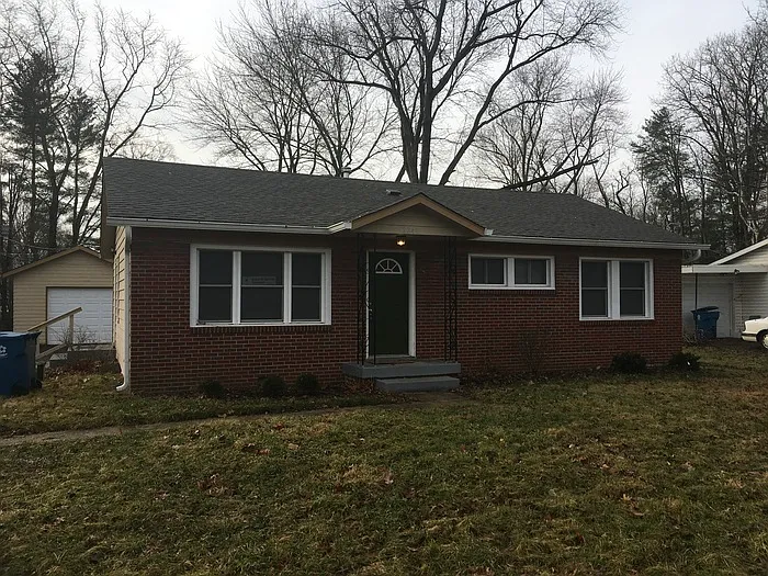 2241 W Coil St photo 1