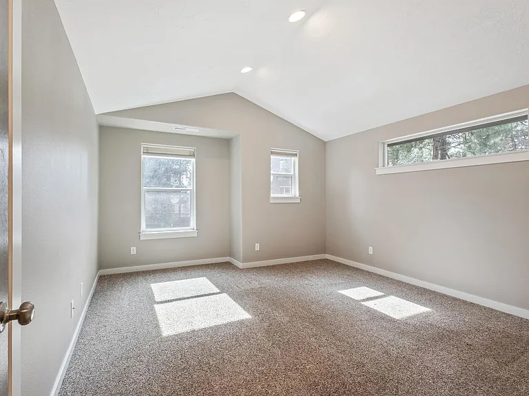 952 Timber Pine Dr — Photo 15