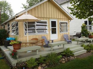 32 Fords Dr, Brooklyn, MI 49230