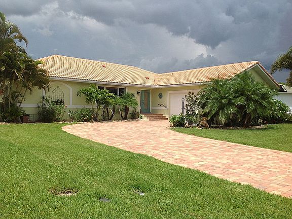 3rd image of 588 Macedonia Dr
