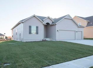 1213 12th Ter, Louisburg, KS 66053