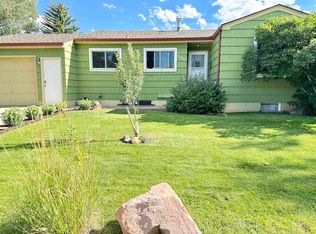 2106 Thornburgh Dr, Laramie, WY 82070