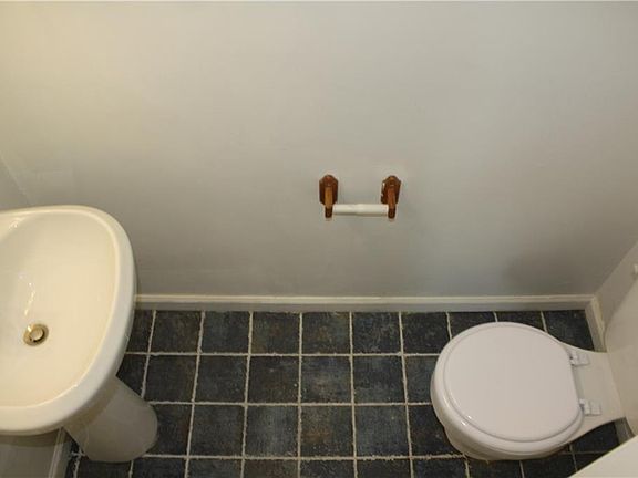 5th image of 4942 Pike View Dr #0