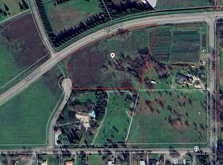 Villa Ct, Redding, CA 96002