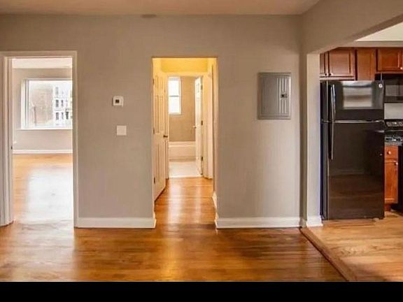 2nd image of 1151 E 72nd St