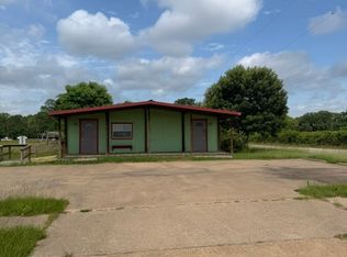1111 Buster St, Athens, TX 75751