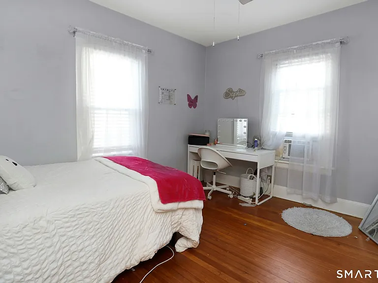 144 Overland Ave — Photo 11