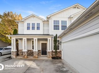 6246 Waverly Ln, Fairburn, GA 30213