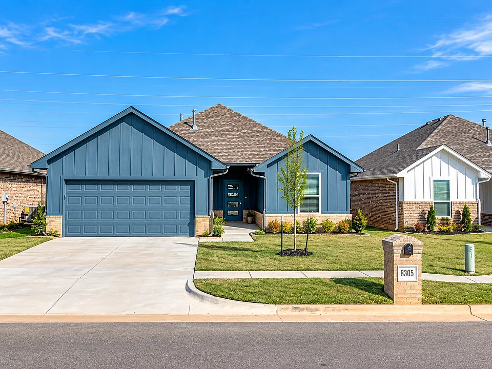 8305 NW 163rd Ter