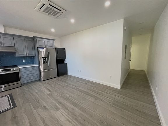 3rd image of 2004 Lavonne Ave #2