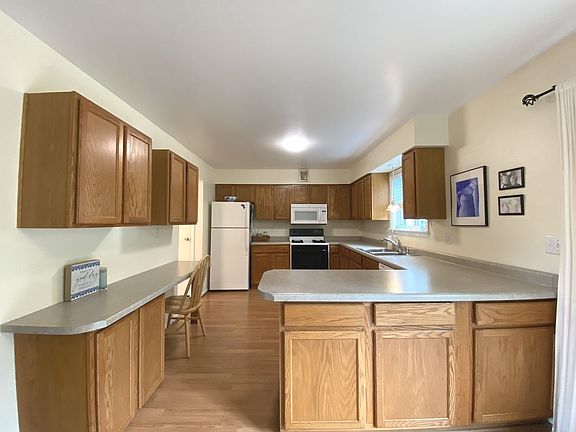 4th image of 11 Briarcliff Ct